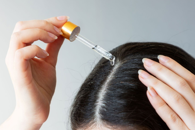 Menghindari Kesalahan Saat Melakukan Perawatan Scalp Oiling pada Rambut