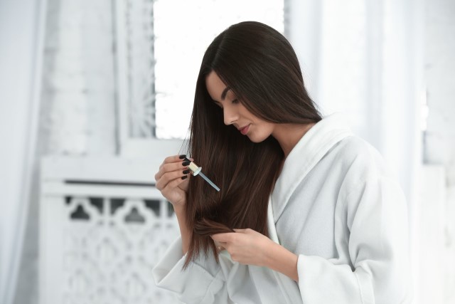 Hair Serum untuk Rambut Rontok yang Ampuh Menguatkan Akar Rambut