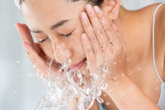 Rekomendasi Facial Wash yang Tidak Berbusa, Pilihan Tepat untuk Kulit Sensitif!