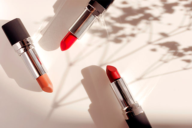 Rekomendasi 7 Warna Lipstik yang Membuat Wajah Cerah, Tertarik Mencobanya?