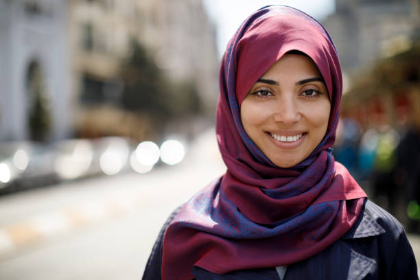Gaya Hijab Wanita Turki Anti Ribet, Tapi Tetap Cantik