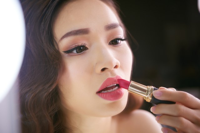 Rekomendasi Lipstik Inez yang Tahan Lama, Wajib Dicoba!