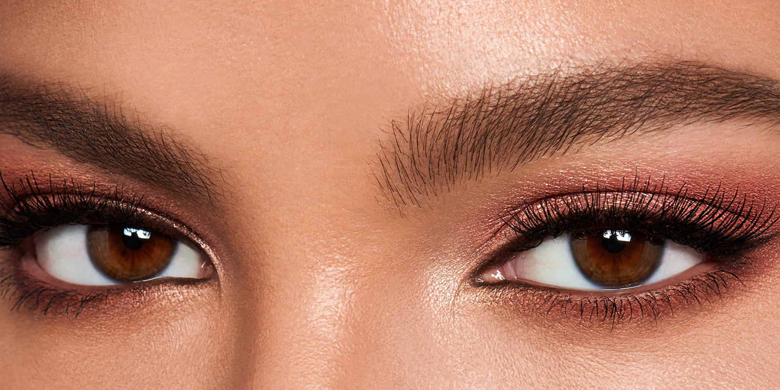Cara Makeup Smokey Eyes untuk Mata Sipit, Intip Trik Terbarunya di Sini!