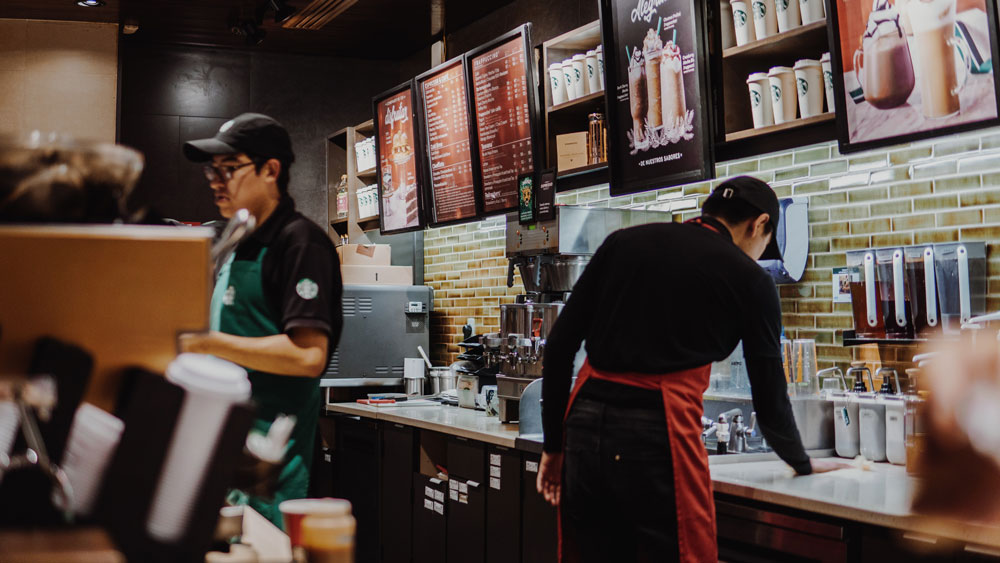Cara Memesan Minuman di Starbucks Ternyata Simple, Simak Langkah Mudahnya!