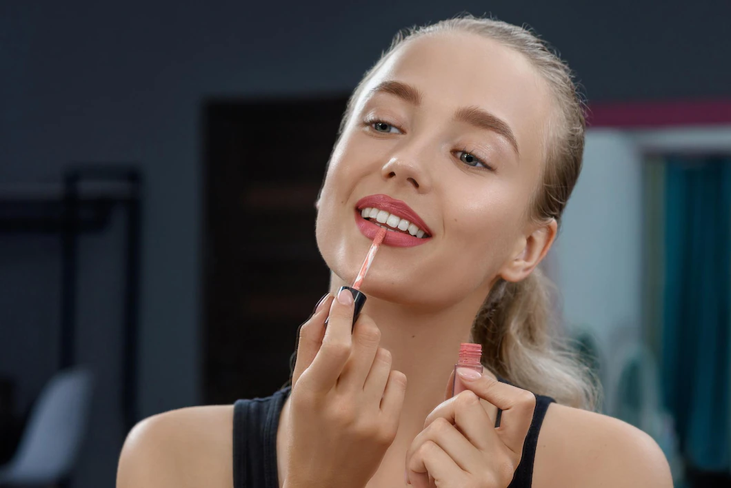 Campuran Warna Lipstik Agar Menjadi Coklat untuk Make up Natural