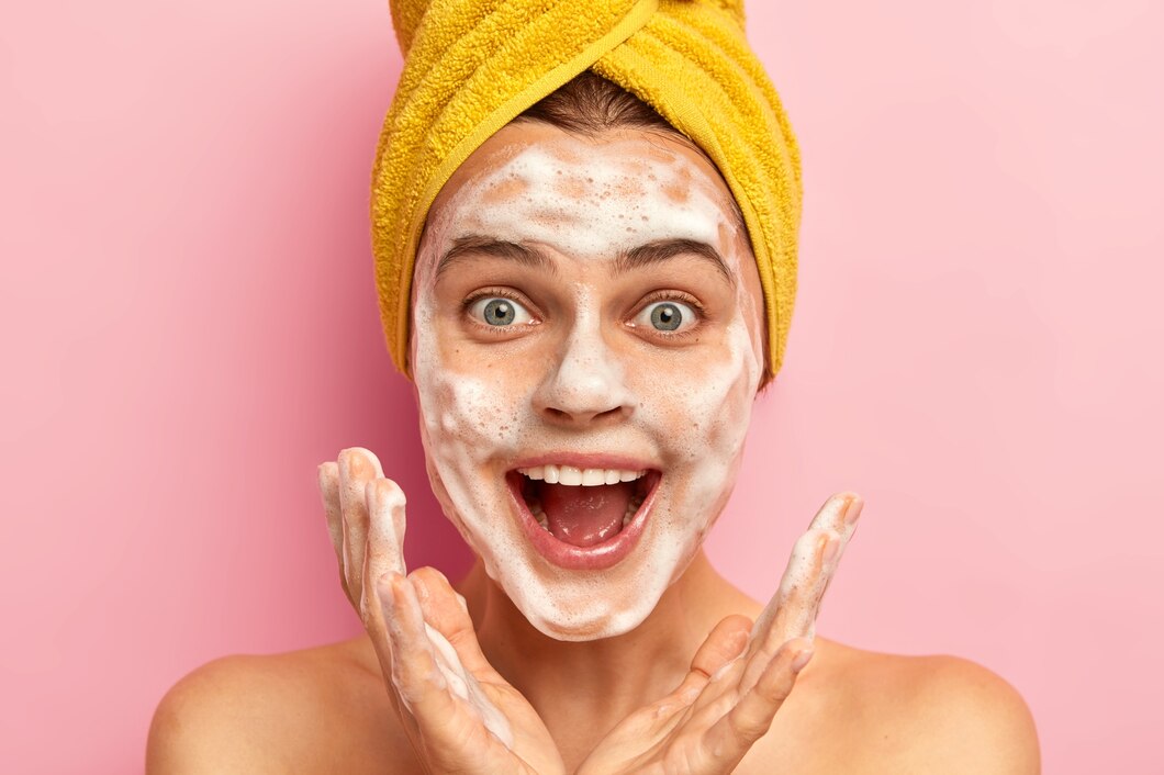 Tabel Lengkap Penjelasan Perbedaan Facial Wash dan Facial Cleanser