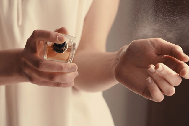 Tips agar Tetap Wangi Sepanjang Hari Tanpa Menggunakan Parfum