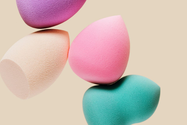 Berbagai Macam Bentuk Beauty Sponge untuk Aplikasi Makeup yang Lebih Mudah dan Presisi