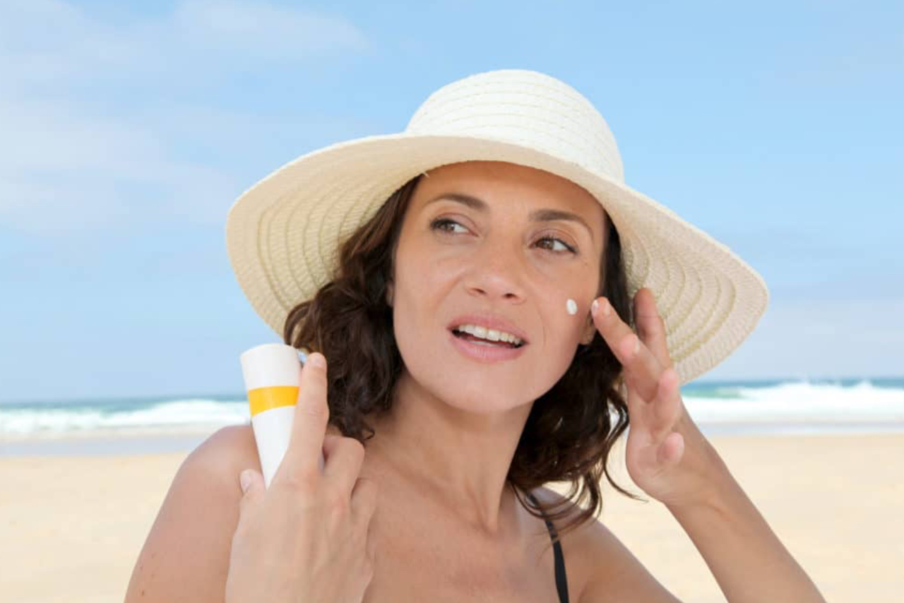 Tanda-tanda Sunscreen yang Kamu Gunakan Tidak Cocok untuk Kulitmu