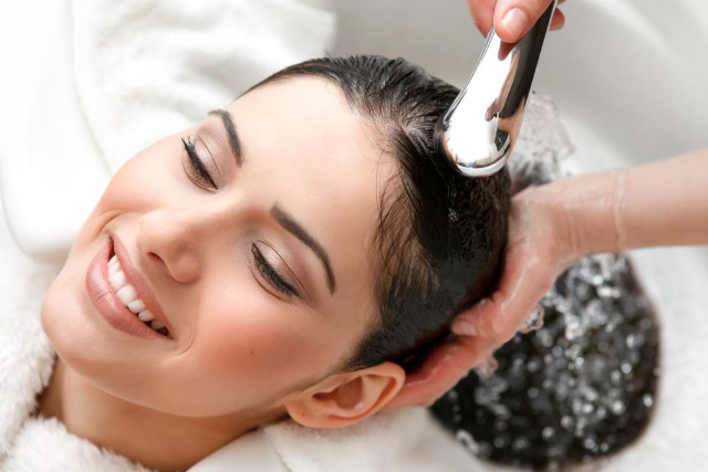 Manfaat Deep Cleansing Kulit Kepala untuk Kesehatan Rambut