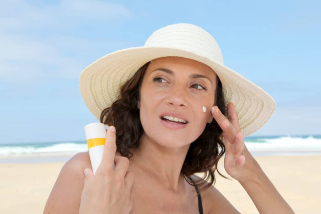 Tanda-tanda Sunscreen yang Tidak Cocok dan Cara Memilih yang Tepat