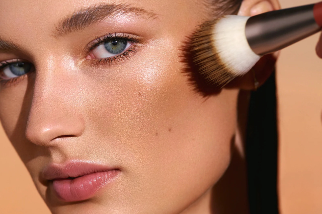 Tips Menggunakan Bronzer Agar Tampilan Makeup Tidak Terlihat Kusam