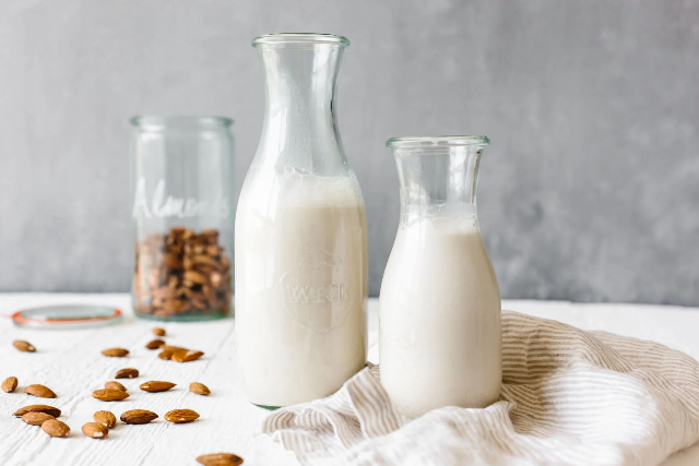Apakah Minum Susu Dapat Menyebabkan Jerawat? Yuk Cari Tahu Jawabannya!