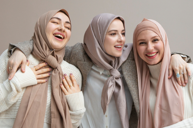 Do's and Don'ts dalam Penggunaan Hijab untuk Wajah Bulat
