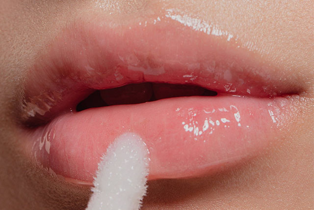 5 Rekomendasi Lip Serum untuk Bibir Hitam agar Kembali Cerah Alami