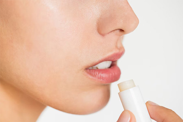 Berikut Urutan Lip Care yang Benar untuk Bibir Sehat dan Cantik