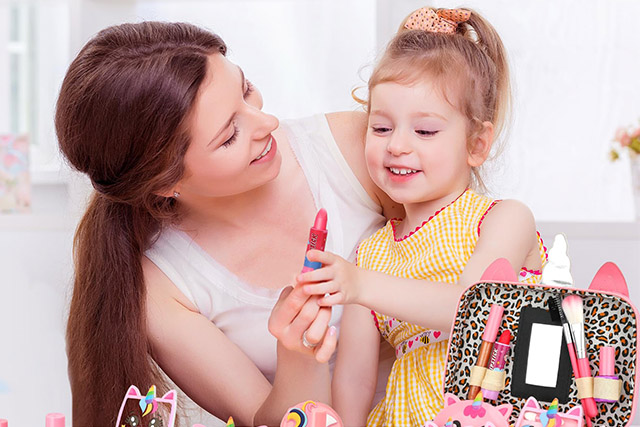 Makeup Aman untuk Anak Kecil, Ini Cara Memilih dan Rekomendasinya