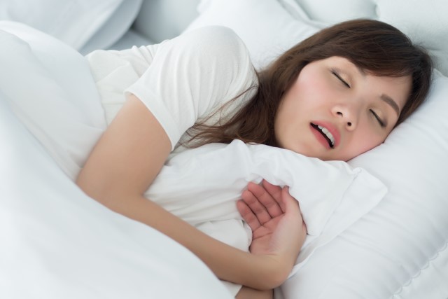 Bahaya Mendengkur Saat Tidur, Ketahui Penyebab dan Cara Atasinya!