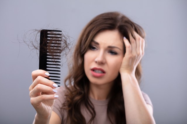 5 Rekomendasi Produk Hair Tonic Khusus untuk Kamu yang Punya Rambut Rontok