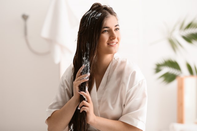 Urutan Penggunaan Shampo, Conditioner dan Hair Mask yang Tepat