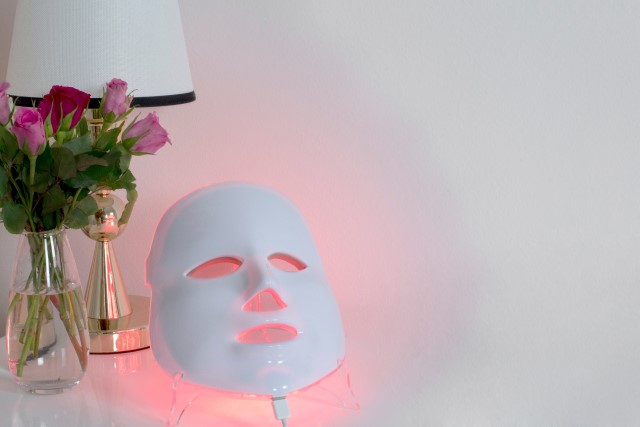 Fakta Menarik Seputar Alat Masker Wajah Elektrik, LED Face Mask
