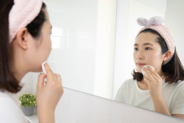 7 Urutan Memakai Skincare yang Benar Agar Memberi Manfaat Maksimal
