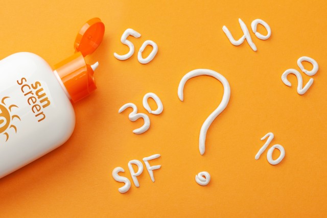 Uji Lab VS Klaim SPF Sunscreen Lokal yang Lagi Viral di TikTok, Apakah Sunscreen Andalanmu Aman?