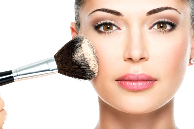 Macam-macam Brush dan Kegunaannya untuk Makeup yang Pemula Harus Pahami