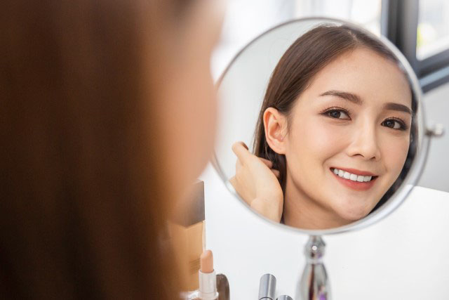 Cara Mendapatkan Makeup Natural, Tampilan Segar dan Cantik Tanpa Menor