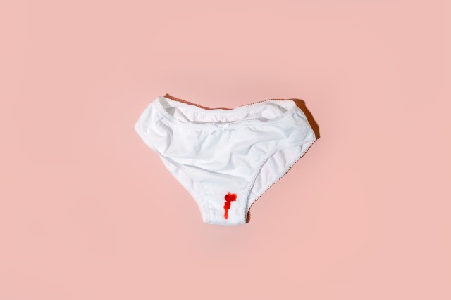 Bahaya! 5 Tanda Menstruasi Tidak Normal yang Wajib Cewek Tahu