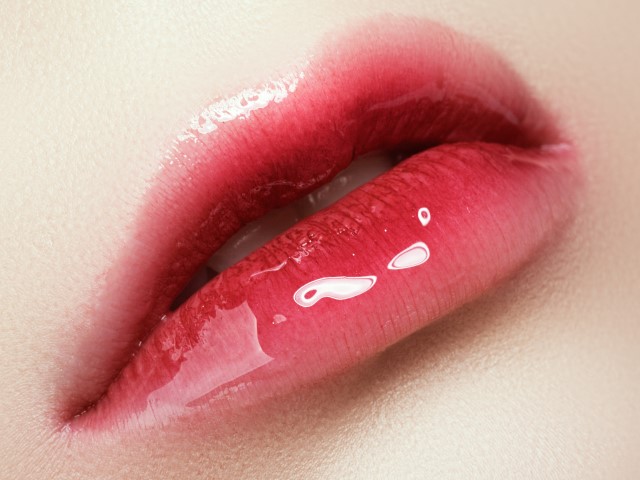 Rekomendasi Base Ombre Lips yang Bagus untuk Bibir Gelap