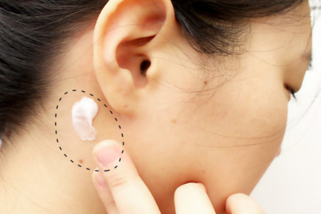 Panduan Lengkap Tes Skincare di Belakang Telinga